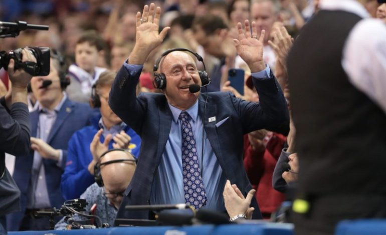  Dick Vitale chokes up after ESPN, Coach K tribute video