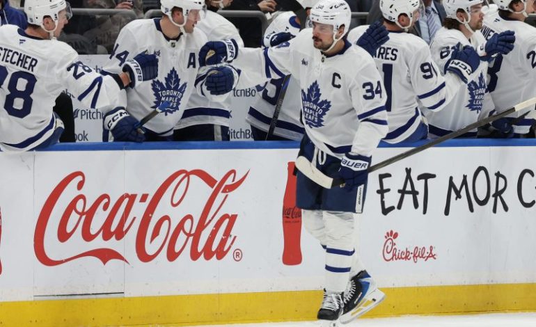  Auston Matthews breaks Maple Leafs goal record