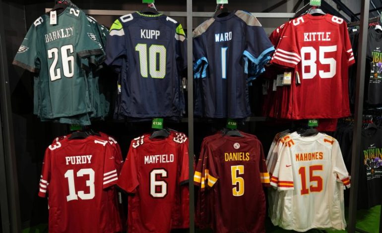  Fanatics forced to apologize after fan outcry over Super Bowl jerseys